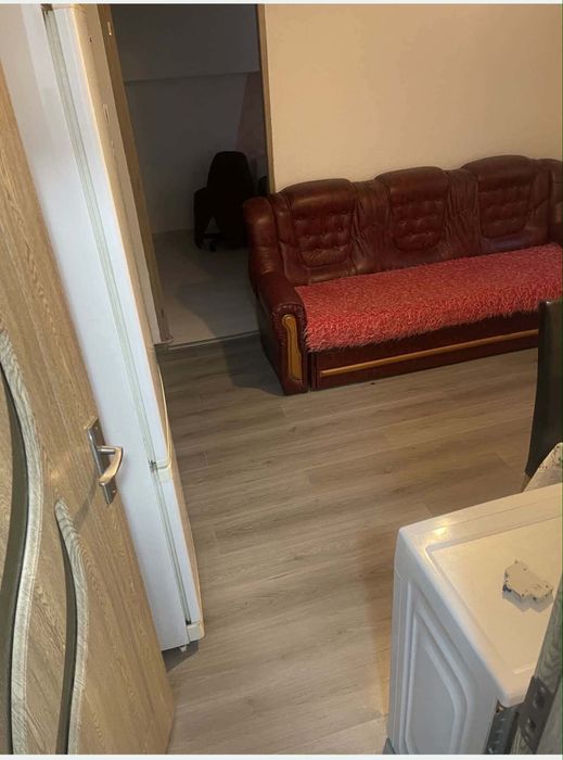 Vand apartament cu 2 camere