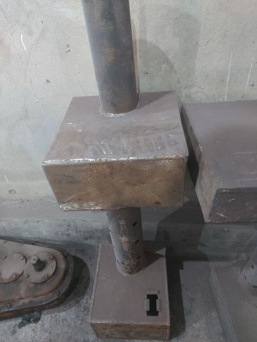 БУРЖУЙКА толста стенны