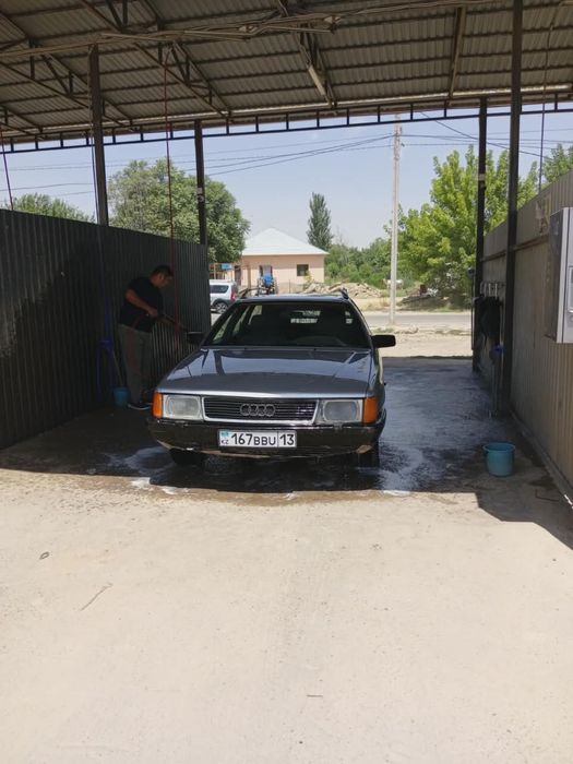 Ауди 100 универсал