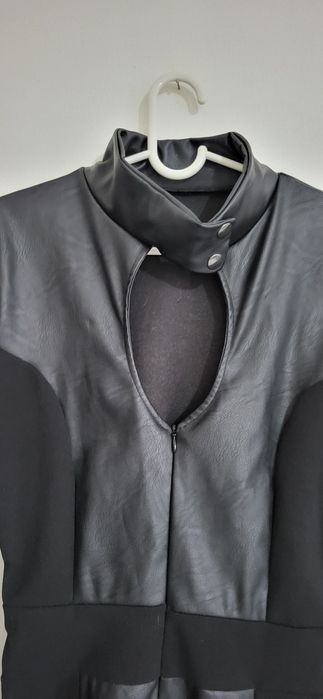 Гащеризон с кожени елементи