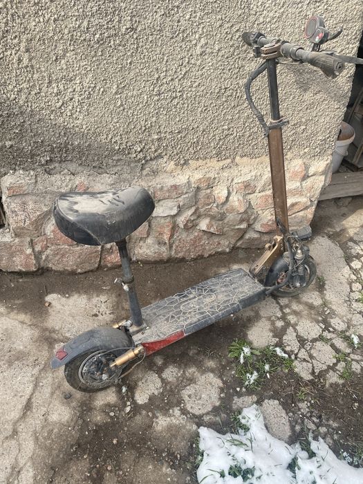 Продам электро сомакат или обмен на айфон