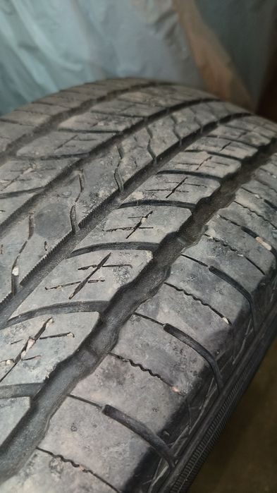 Резина 215/70/16