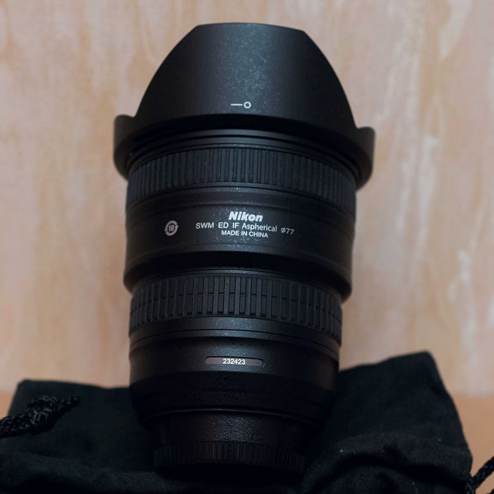 Объектив Nikon FX 18-35mm