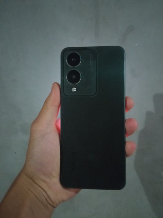 Vivo y 17 s 4/128 kok hamilon karobka dakument bor obmen Poco x3