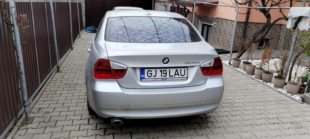 Vand BMW .Masina de garaj