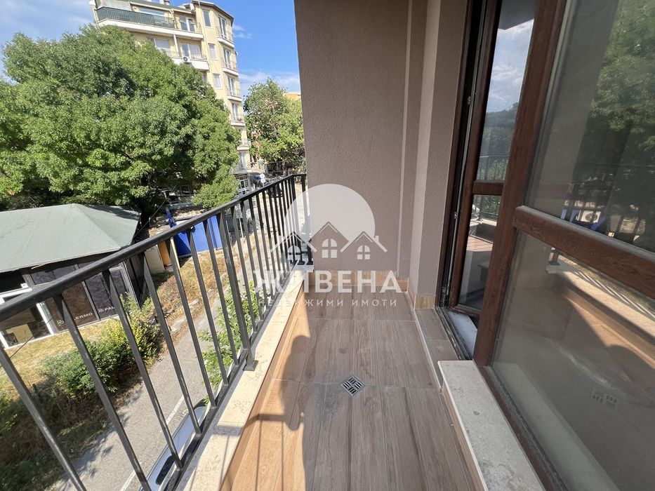 Продава се Двустаен апартамент в Варна, Колхозен пазар - 80 кв.м за 2107 €/кв.м - Снимка #6