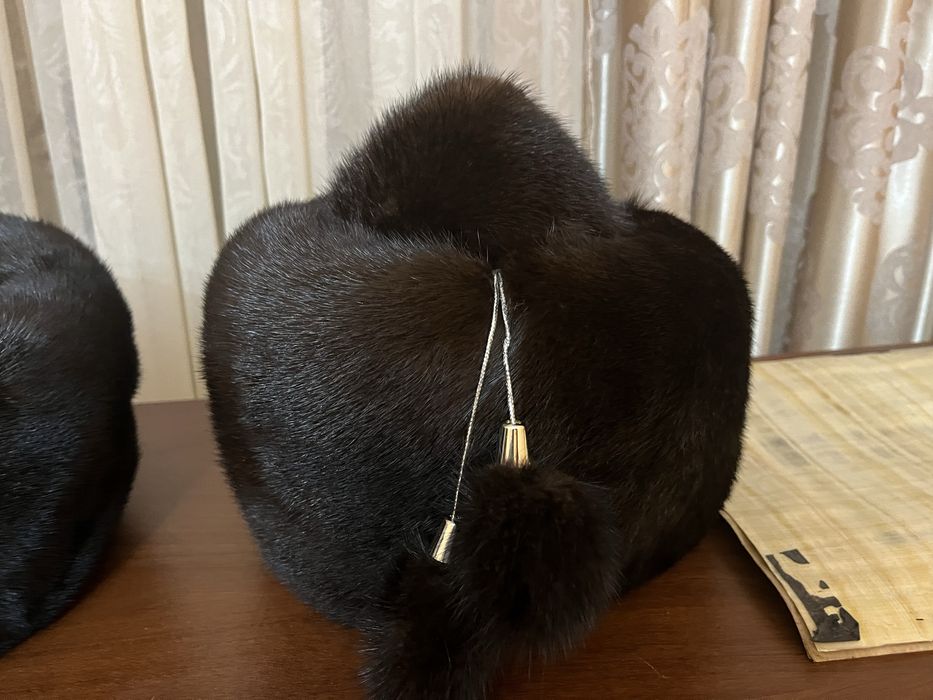Норковые шапки 56 размер