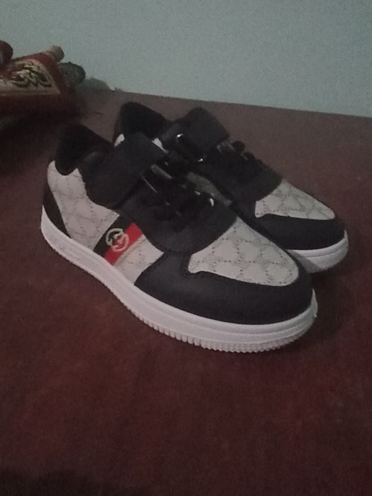 Krossofka yangi kiyilmagan