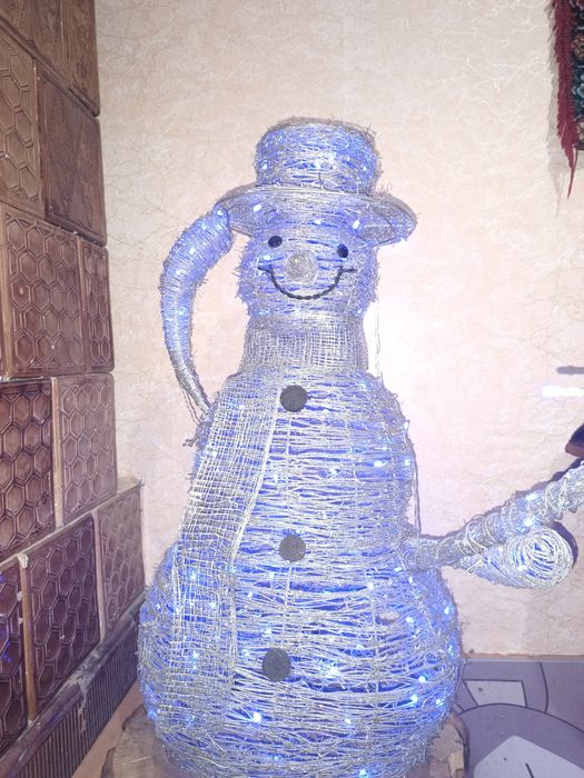 Om de zăpadă hand made