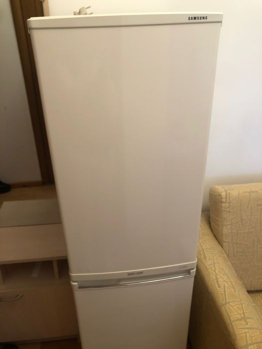 холодильник Samsung