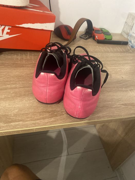 Ghete adidas cu crampoane