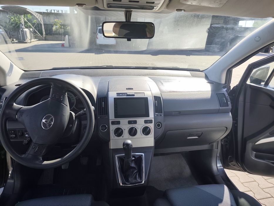 Toyota Corolla Verso 1.8i