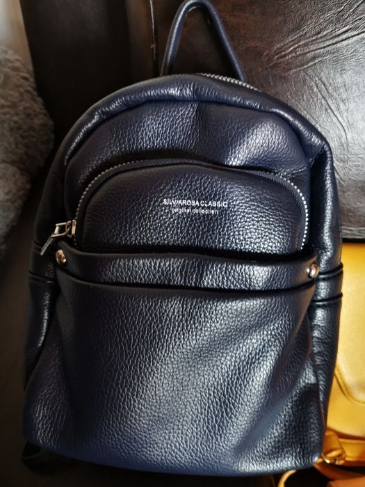 Genti diferite modele