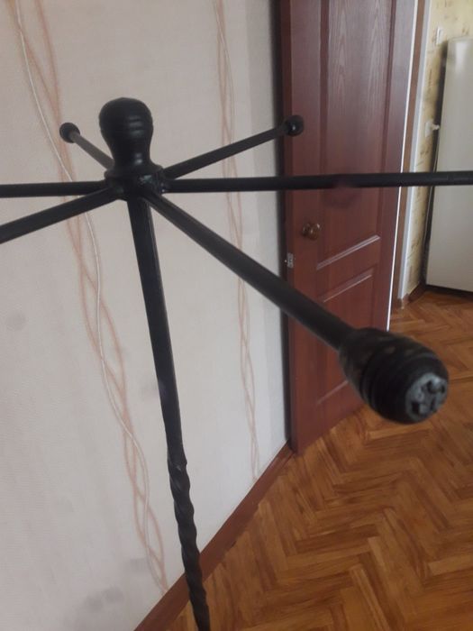 Стойка кованая для галстуков и одежды
