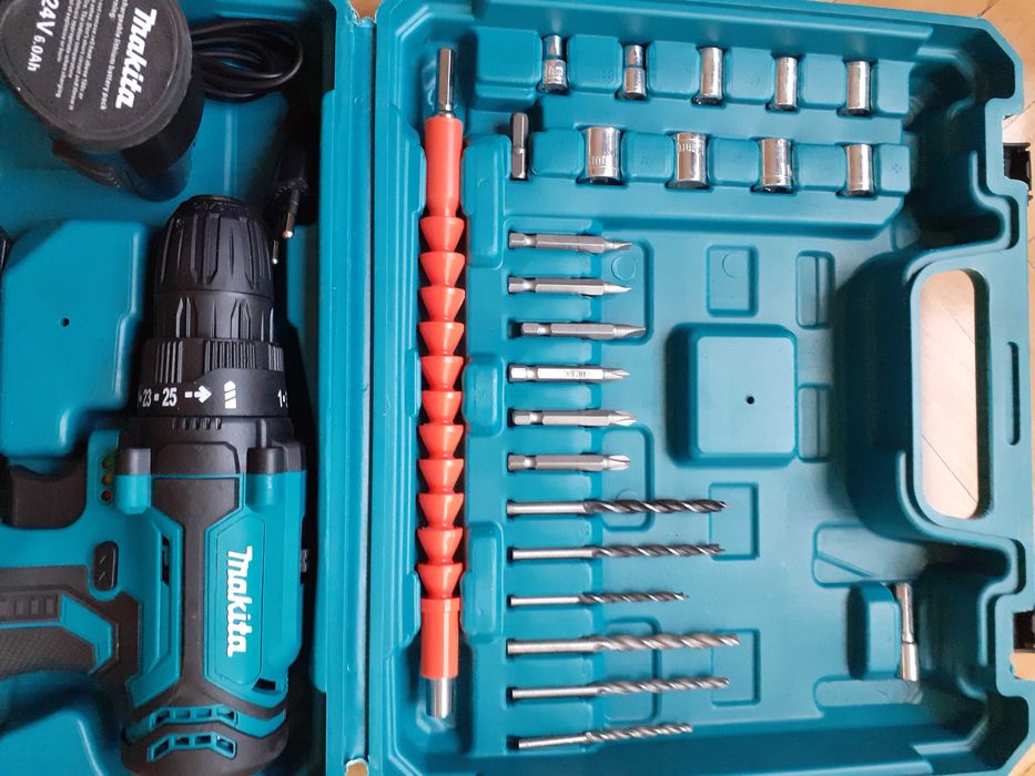 Акумулаторен ударен винтоверт