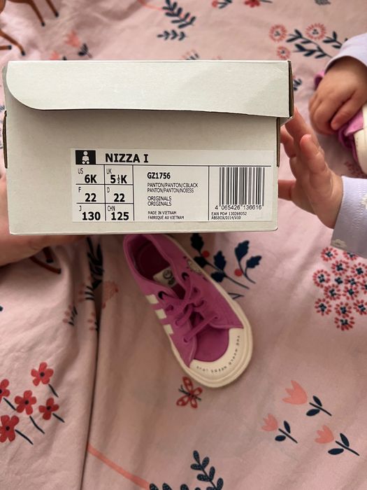 Детски маратонки за момиче adidas 22 размер