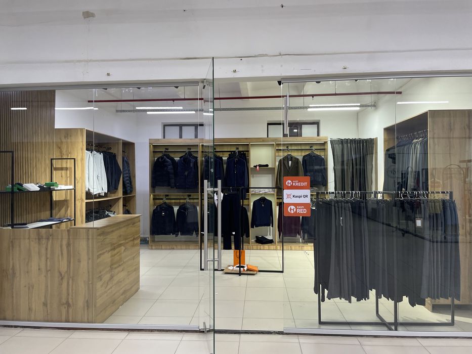 полка стеллаж для бутика