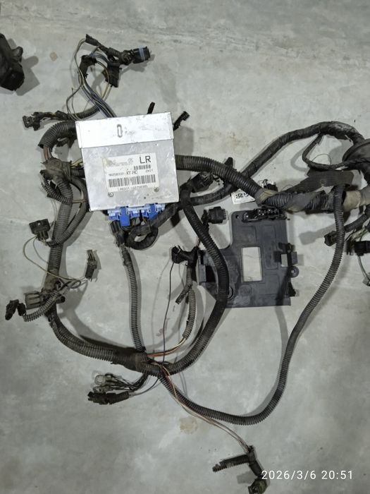 Б/у запчасти  авто