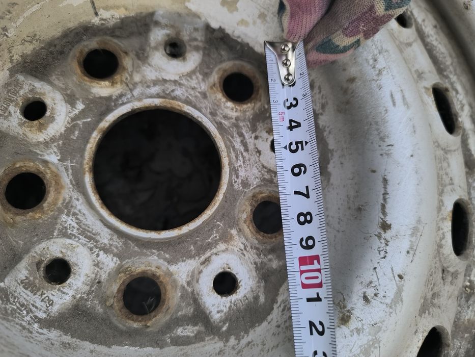 Продам диски 4 шт (15)