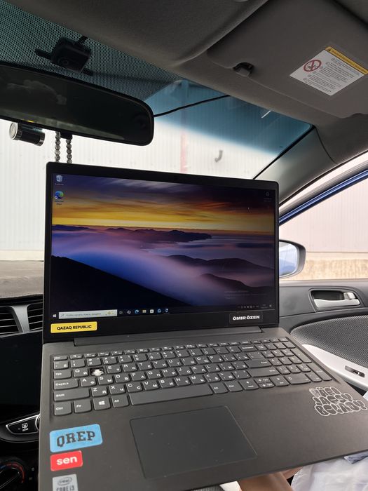 Ноутбук Lenovo V15-IIL (82C5)