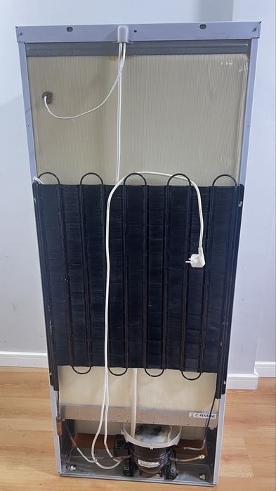 Холодильник Indesit