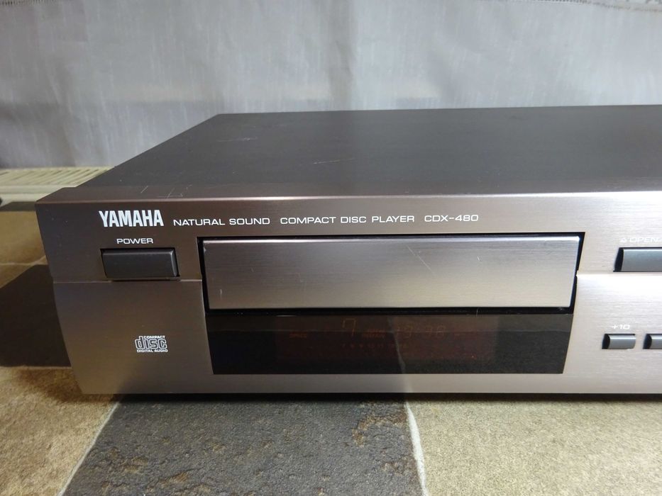 Cd-player audio Yamaha CDX-480