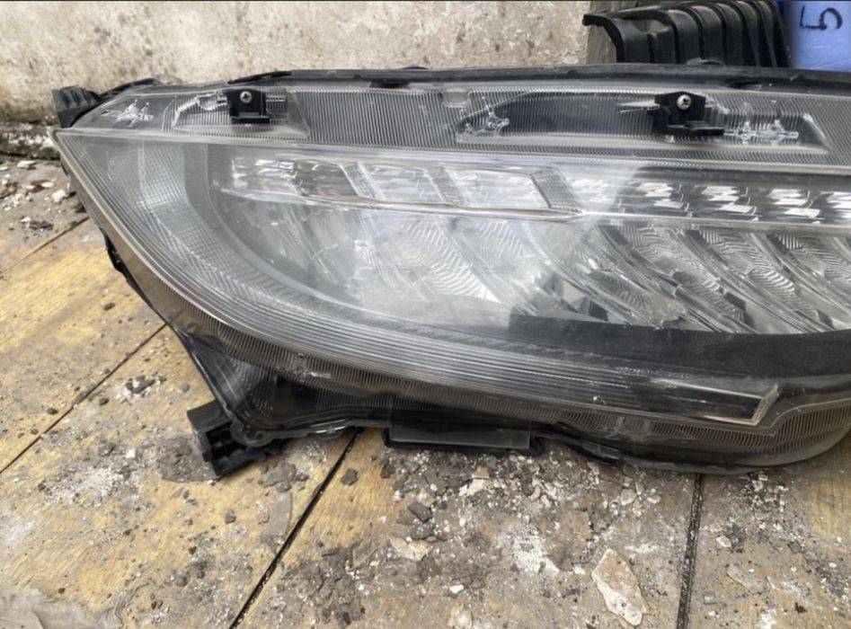 Far Honda Civic 10 XX 2016 - 2019 far dreapta led