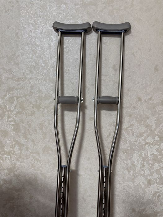 Костыли в отличном состоянии