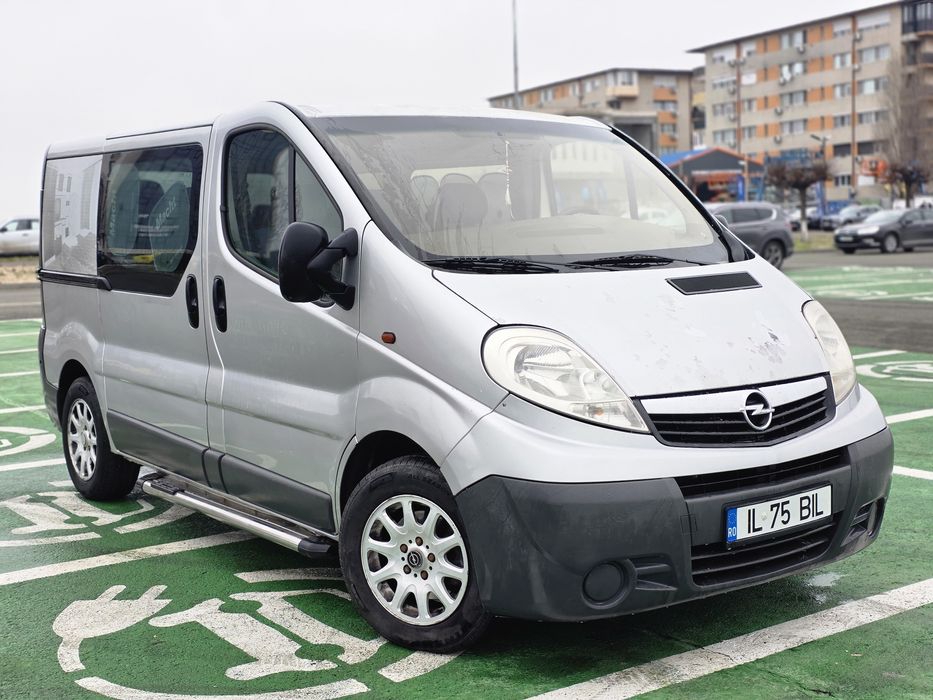Opel Vivaro / Traffic 2.5 CDTI / 8 Locuri / 2007