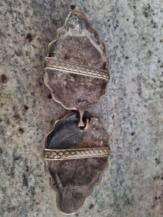 Продавам възрожденски пафки