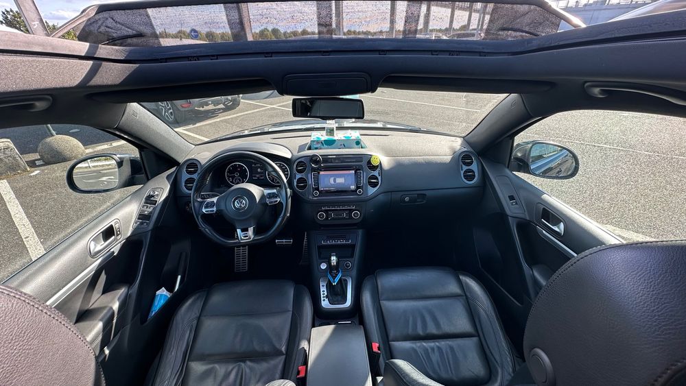 Volkswagen Tiguan R-Line 2.0 TDI 177 CP BlueMotion Technology, DSG7, 4Motion, echipare Carat Edition, 5 uși – 5 locuri.