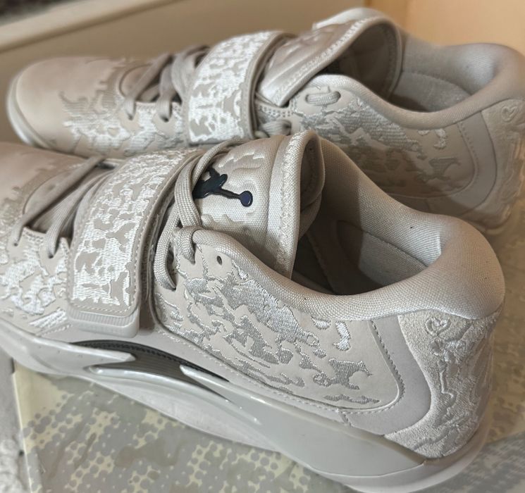 Nike Jordan Zion 3