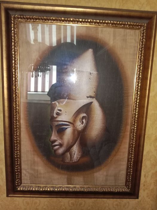 Картина Нефертити из Папируса