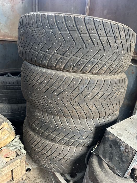 Автошины зимние.