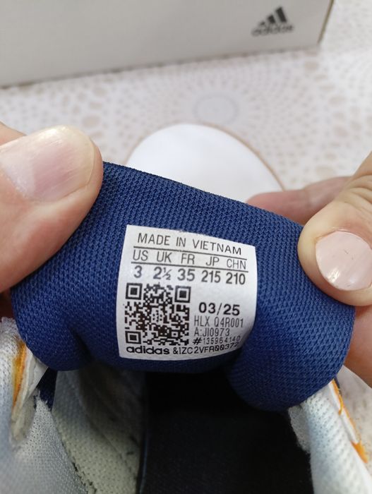 Adidas   номер- 35 .