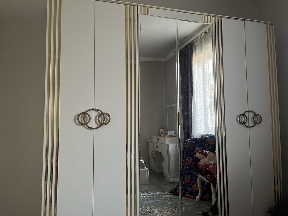 Кровать и шкаф б/у