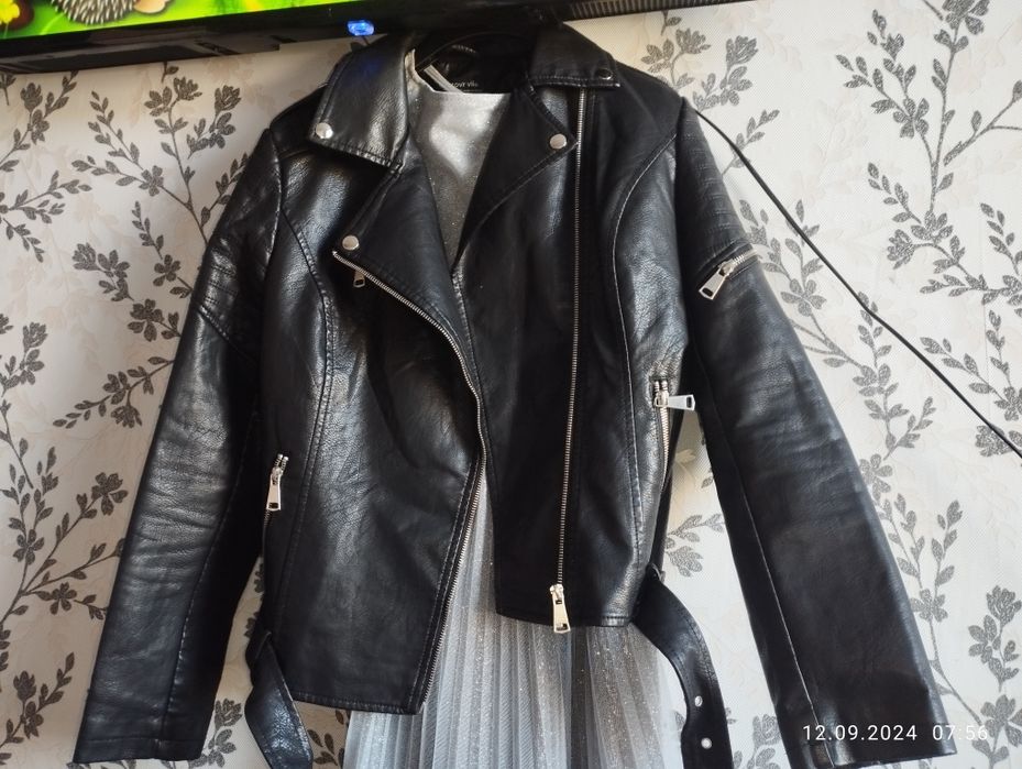 Продам кожаную куртку