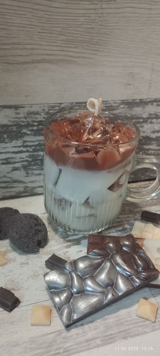 Букети от соев восък и керамични комплекти със свещ