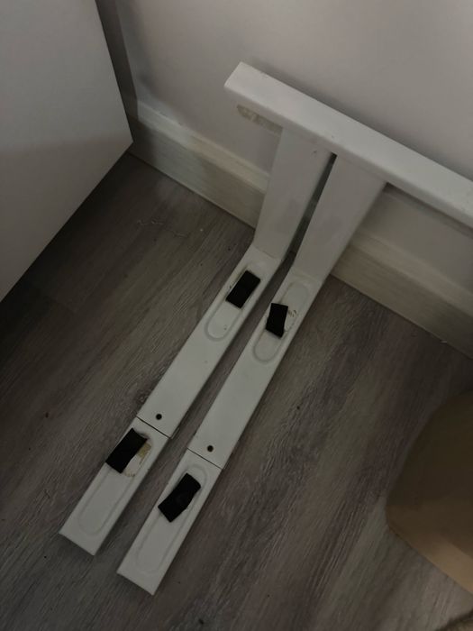 Продам кронштейн