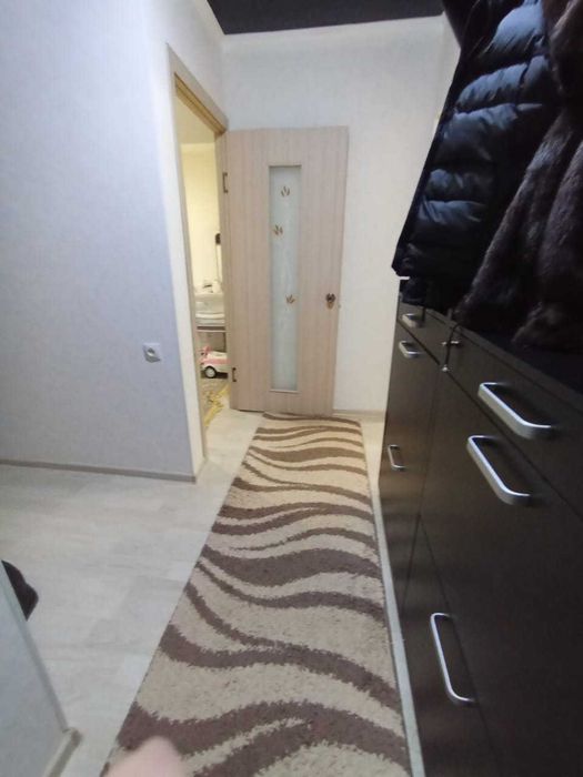 Продаётся 2 - комнатная квартира в районе ДСК