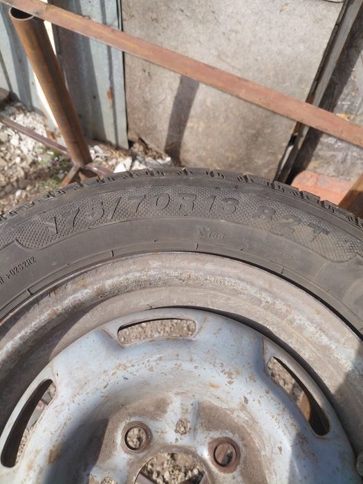 Продам резину с диском на 13