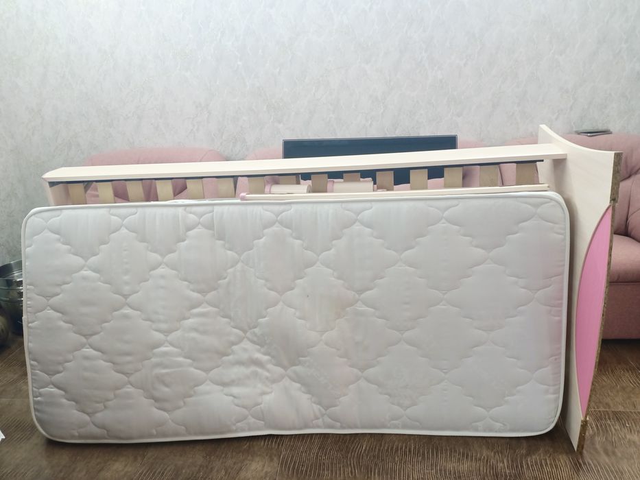 Продам кровать 40000