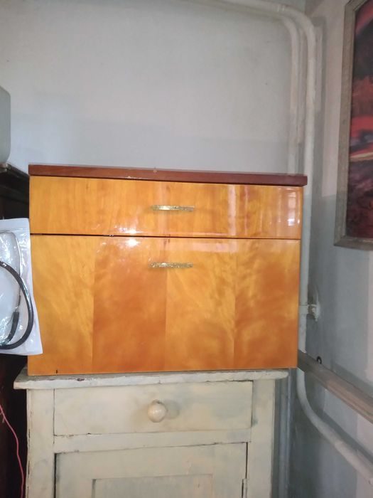 Стари  телефони  пишеща машина