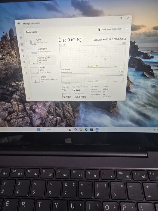 Laptop Xidu display 12,5 rezolutie 2k