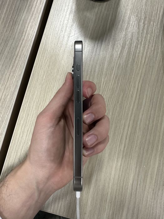 Iphone 15 pro 256 titanium
