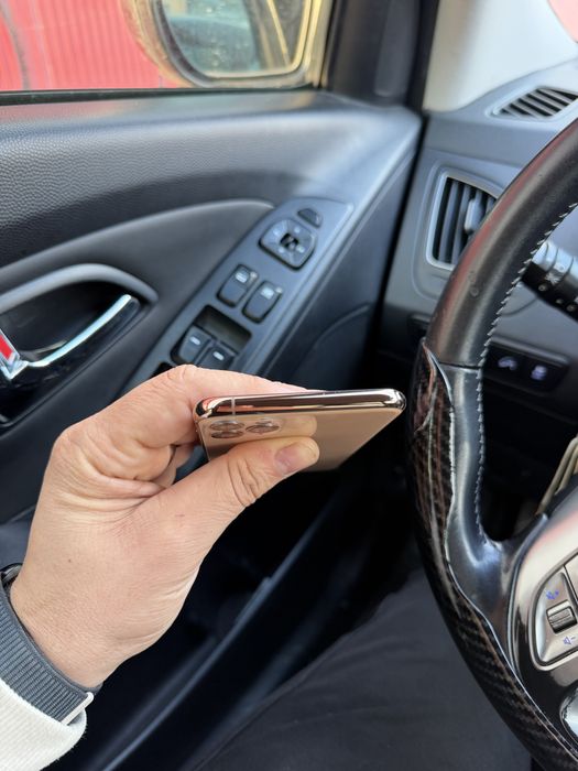 Iphone 11 pro max 64 gb gold//neverlocked