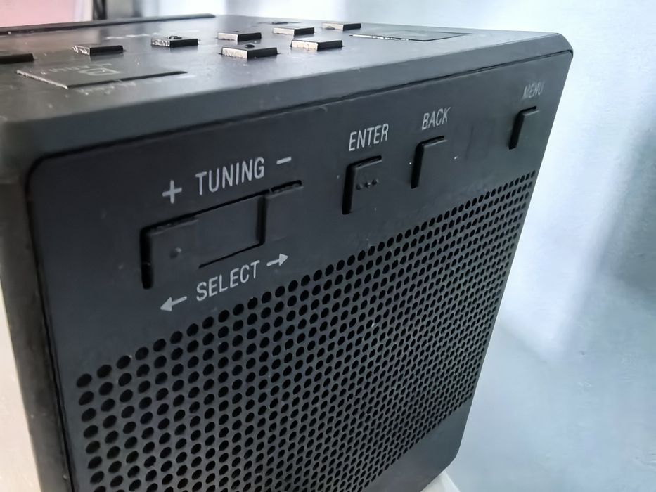 Ceas cu radio FM, RDS, DAB si alarma Sony XDR-C1DBP