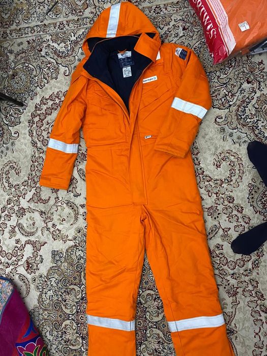 Спец одежда новая и есть бу