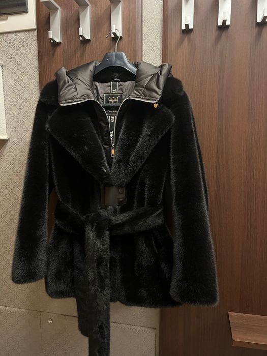 Кожено зимно палто