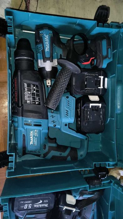 Комплект инструменти Макита